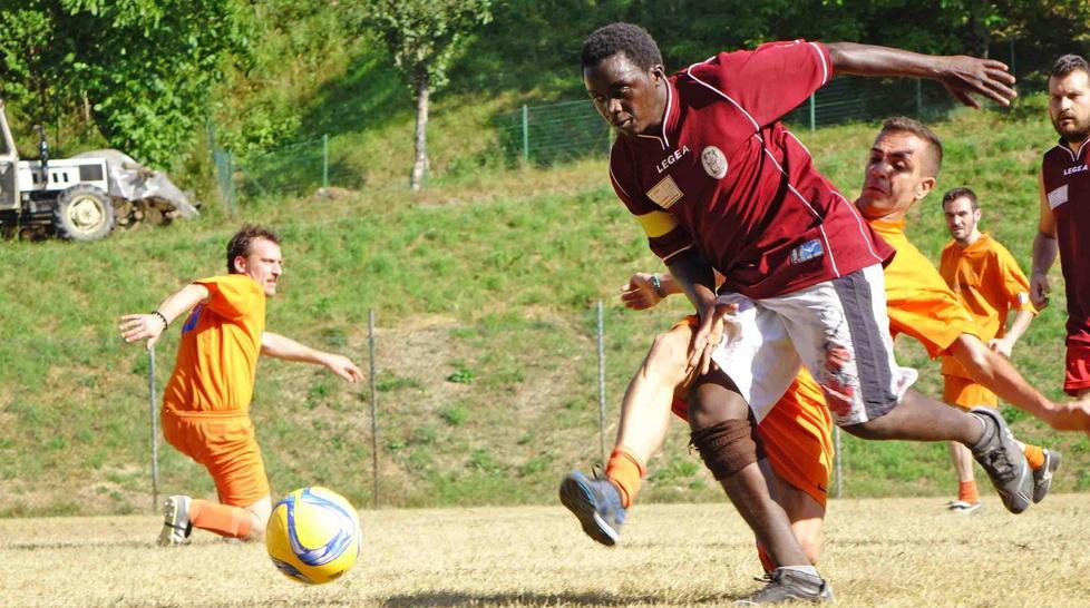 “Un calcio al razzismo” con l’Arci 