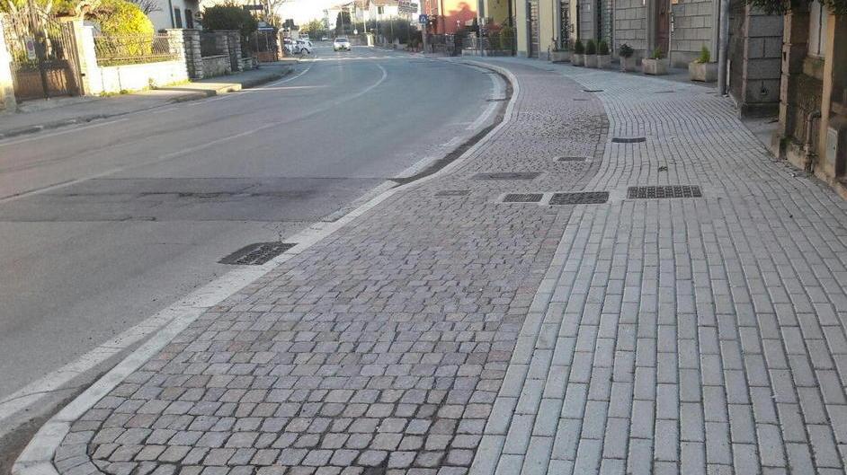 Finiti i lavori al marciapiede di via Roma