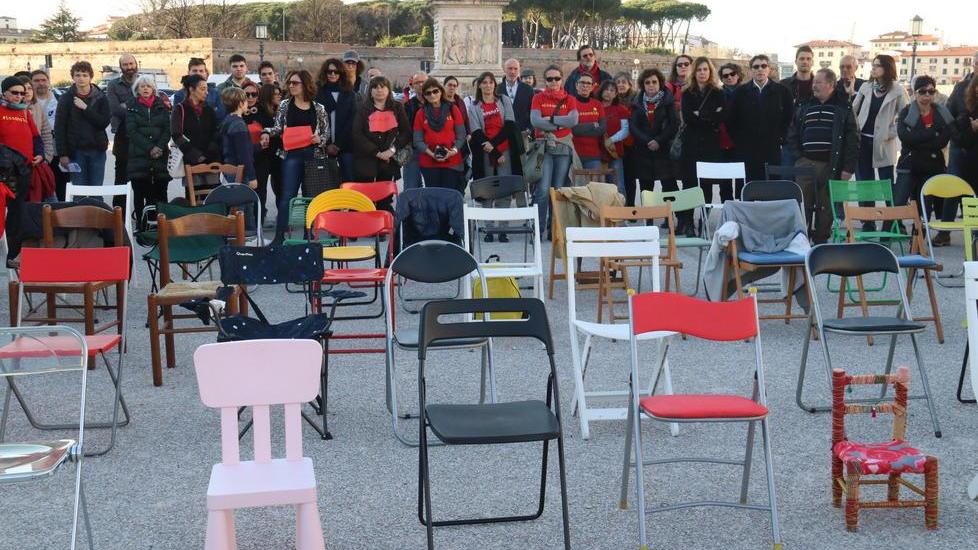 Tragedia del Moby Prince, 140 sedie vuote sul Voltone per chi è in cerca di giustizia
