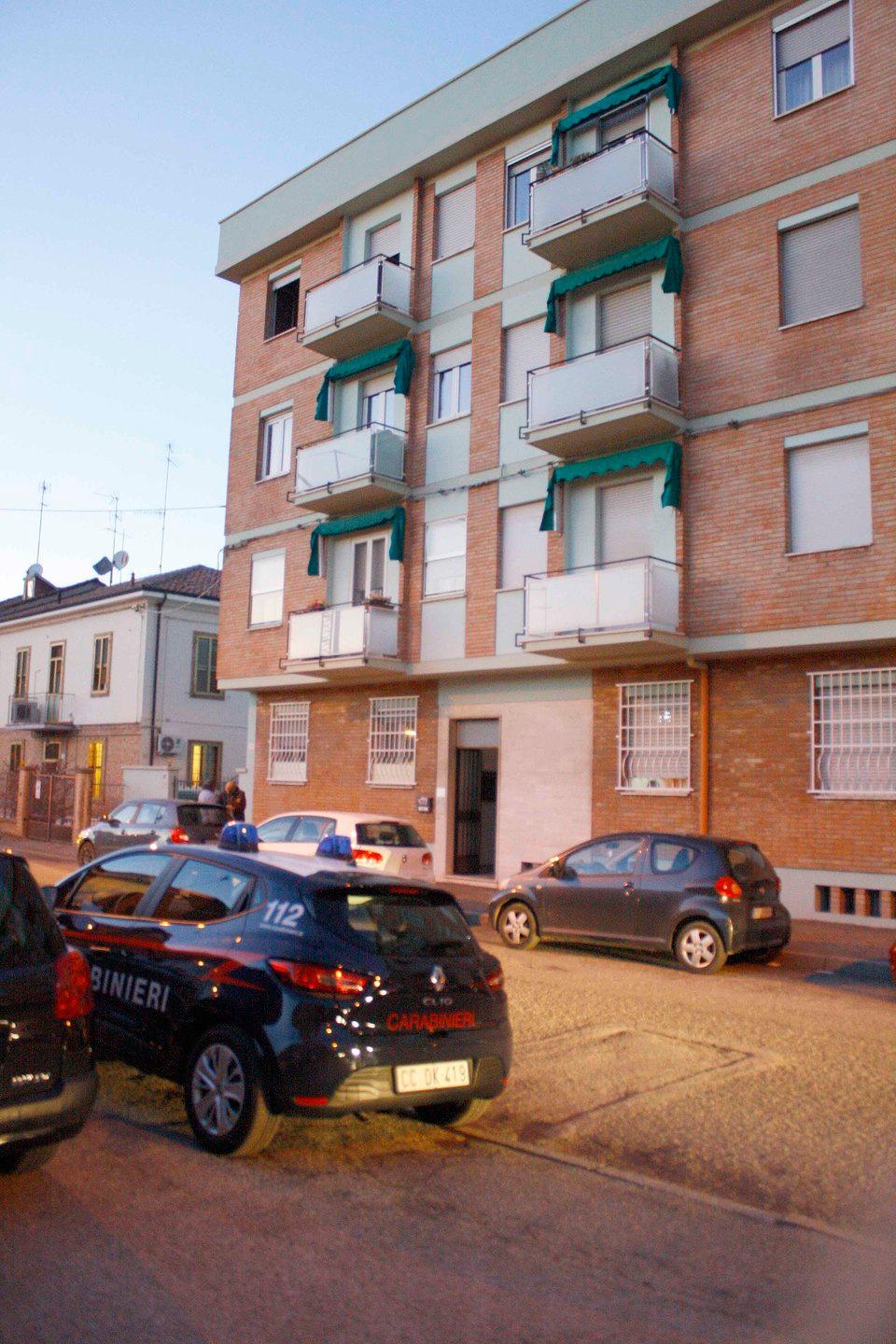 Muore in casa, lo trovano dopo un mese 