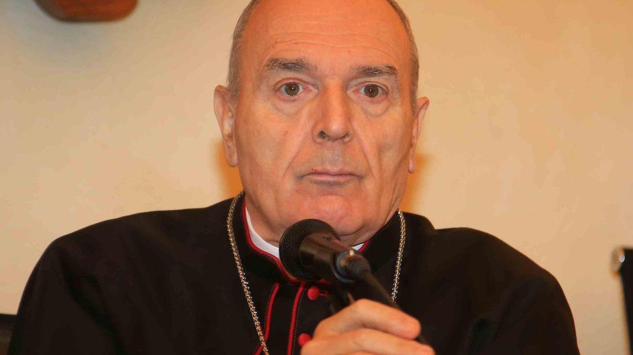 Tre big faccia a faccia con il vescovo