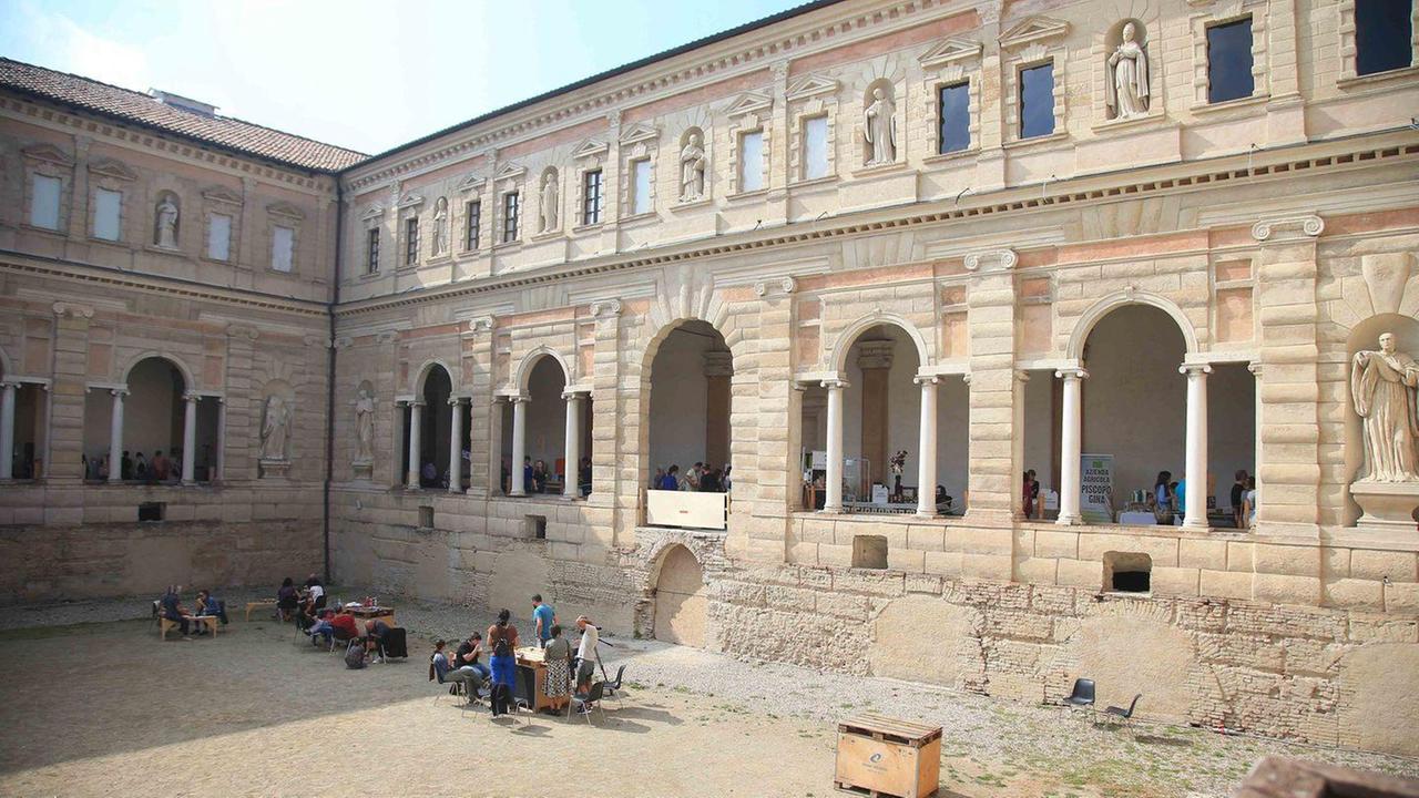 «San Pietro, rilancio dei chiostri»