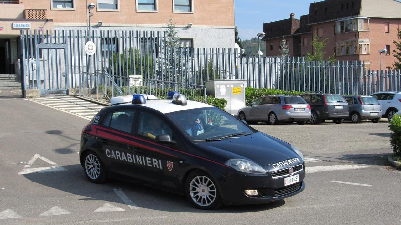 Pavullo: mendicante aggredisce e ferisce due carabinieri