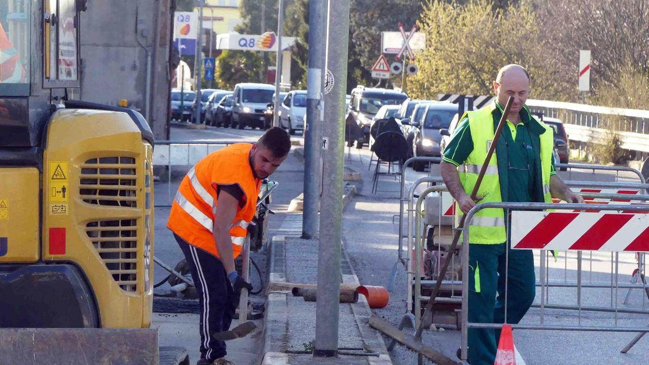 Traffico in tilt per una fuga di gas