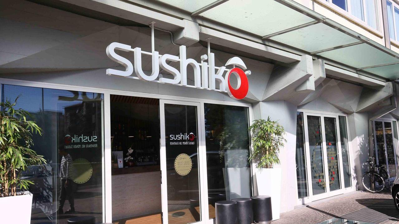 Ladri al Sushiko, forzata e svuotata la cassa