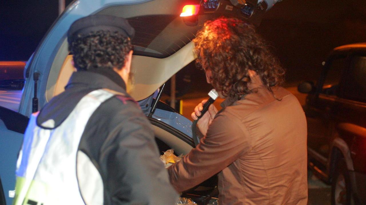 Alla guida del tir completamente ubriaco