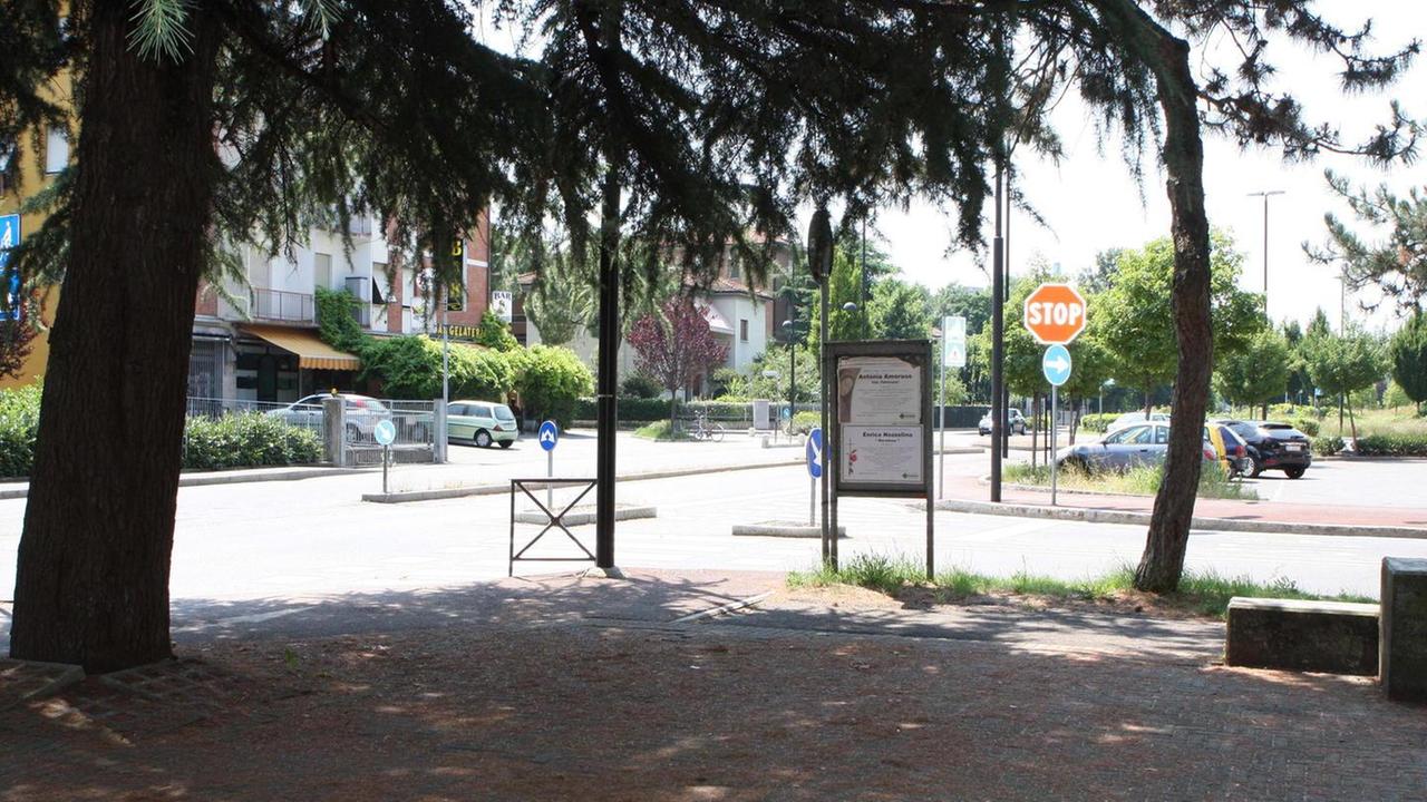 Reggio Emilia, torna a colpire lo scippatore in bici
