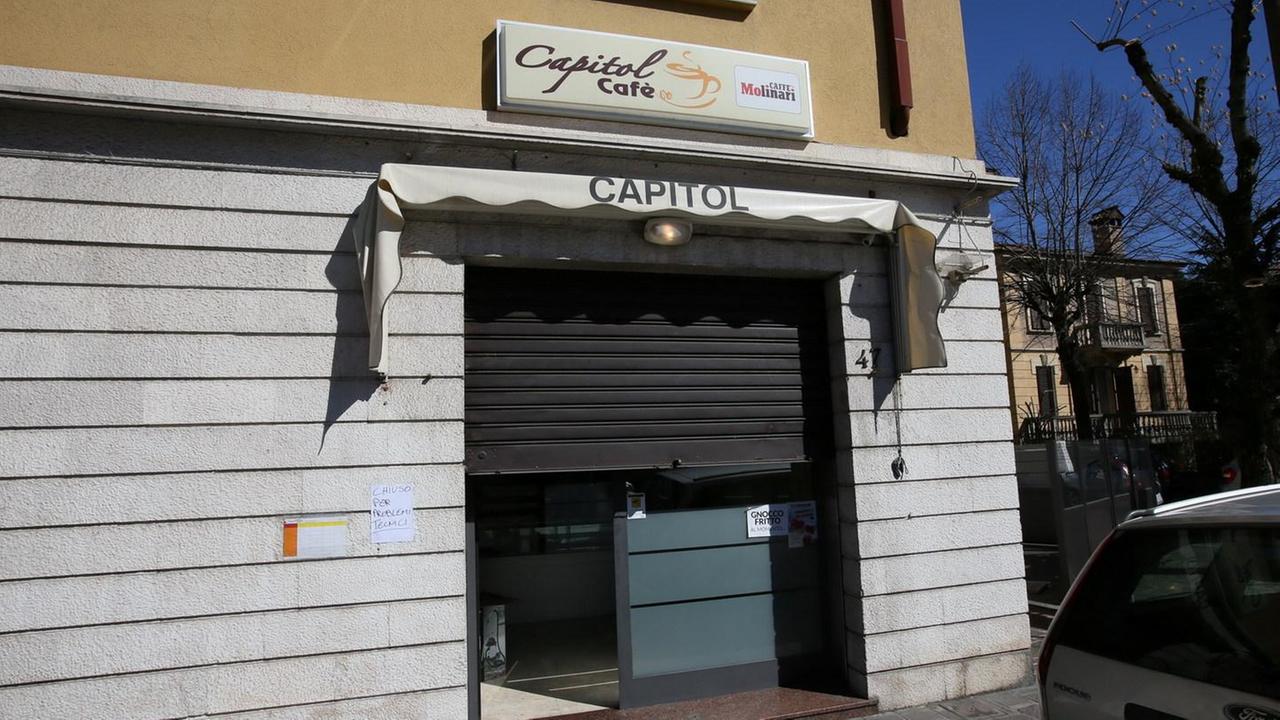 Friggitrice causa un rogo in cucina al bar Capitol