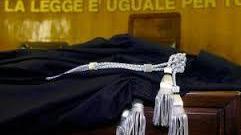 Botte e minacce all’ex moglie: ti ammazzo