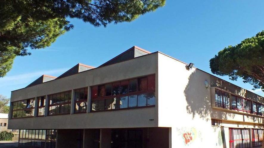 Scuola, il nuovo tetto in estate