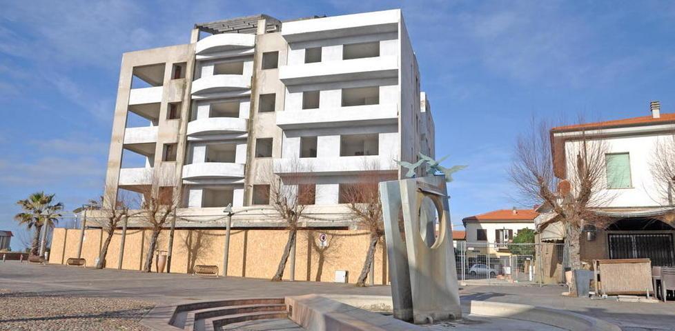 Deserta l’asta dell’ex Lido un’altra estate col cantiere 