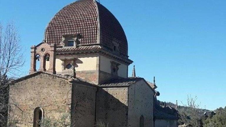 Un parco di olivastra intorno al santuario