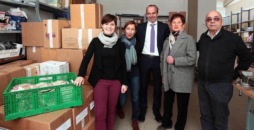 Da sinistra la sindaca Barnini, Marinella Catagni, Lapo Cantini insieme a Grazia Susini e Maresco Fattori di Re.So. (Foto Agenzia Carlo Sestini)