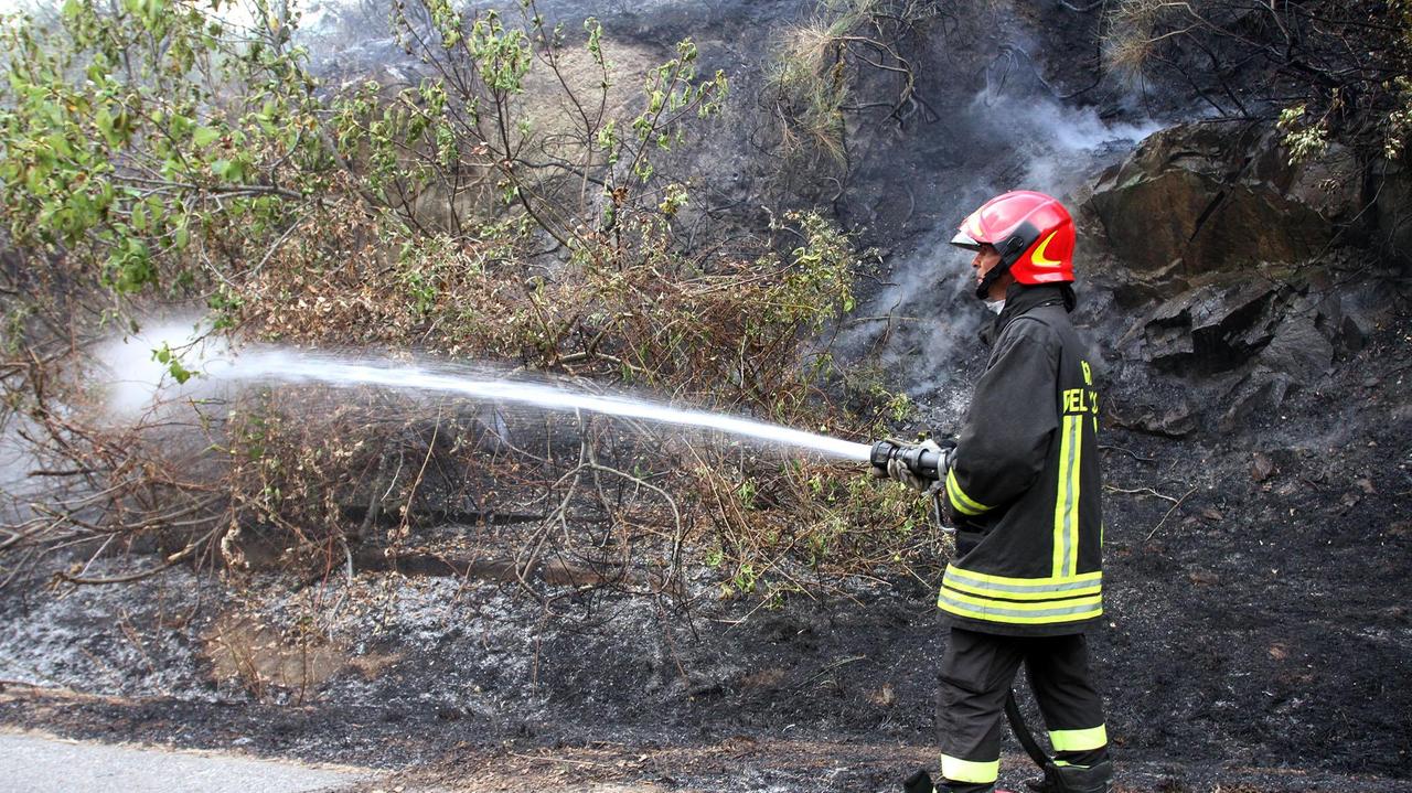 Un intervento dei vigili del fuoco