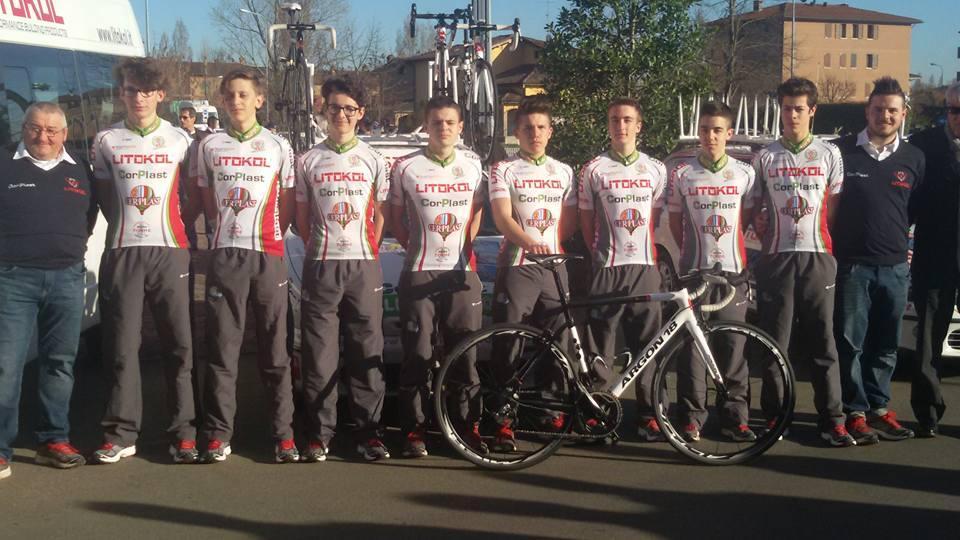 La nuova Ciclistica 2000 si svela davanti a Francesco Moser