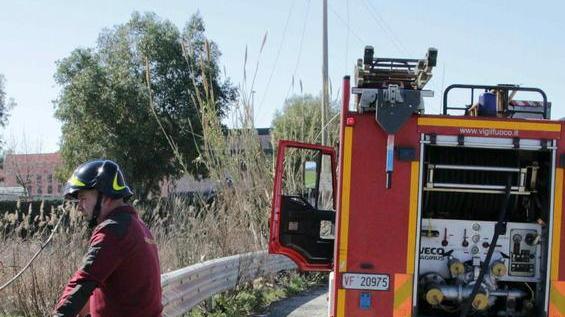 Macchie di idrocarburi in zona Caletta