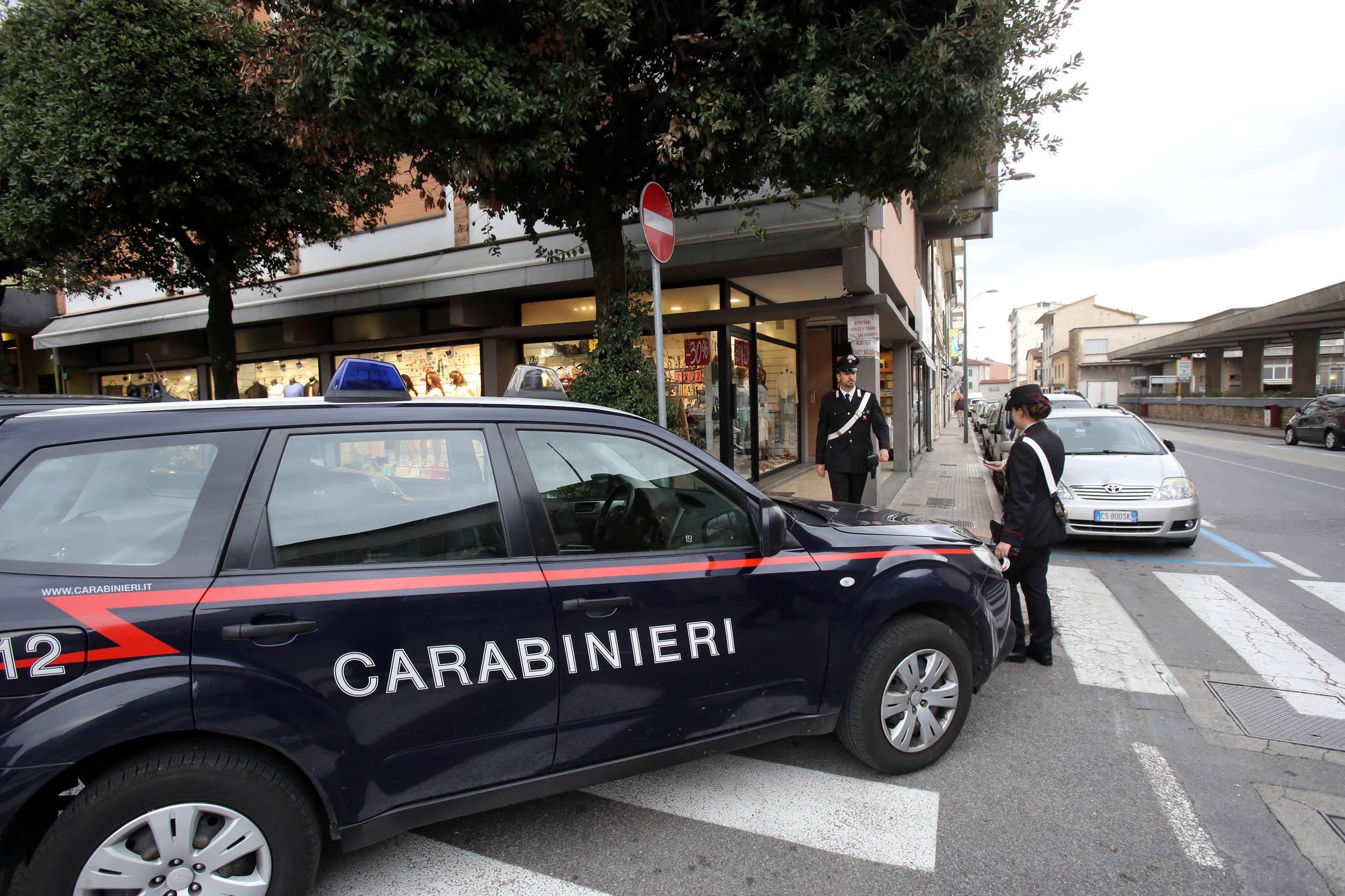 Una gazzella dei carabinieri (foto di archivio)