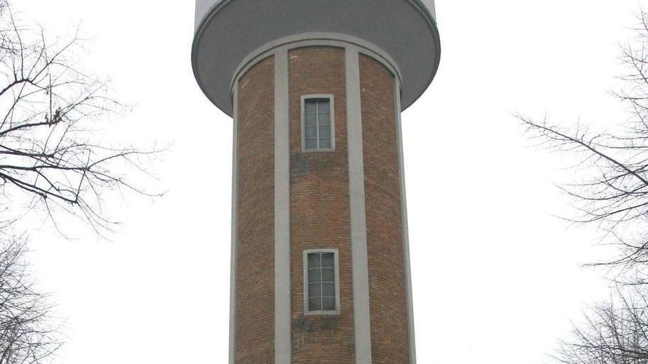 Una petizione contro l’antenna «Installatela fuori dal centro»
