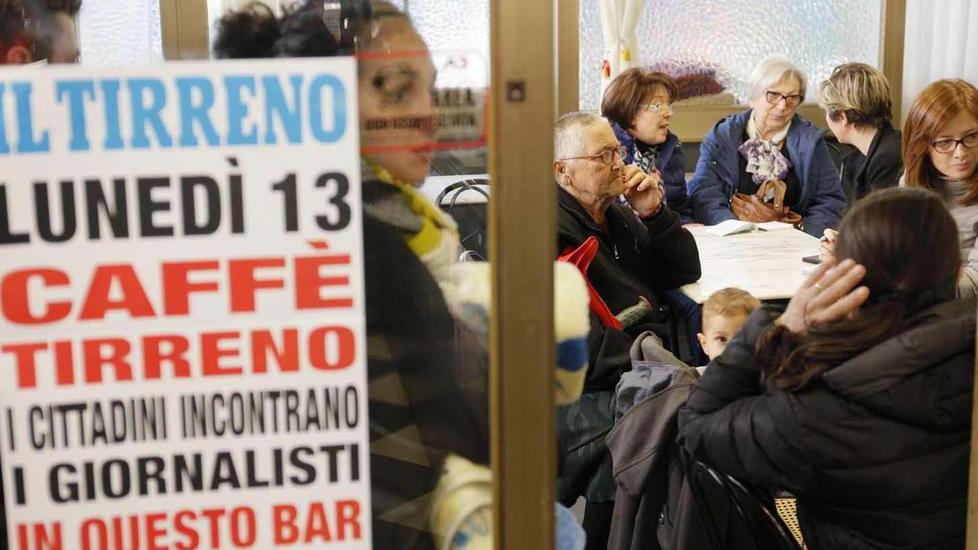 Dibattito a più voci per “Caffè Tirreno”