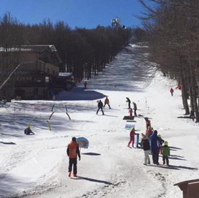 Resiste la neve di primavera sulla Vetta Si potrà sciare per tutta la settimana
