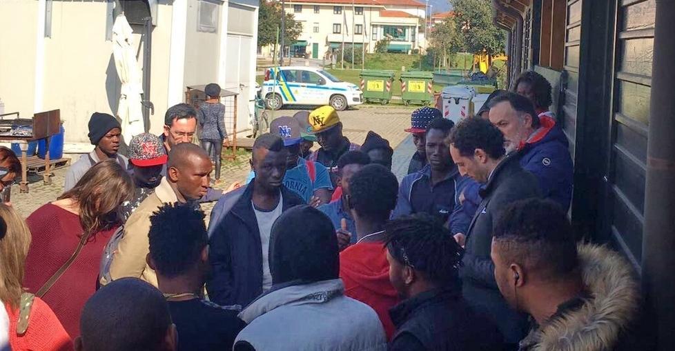 Tessere-spesa ritirate Scoppia l’ira dei profughi 