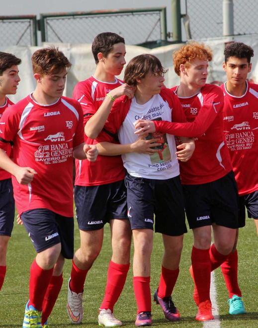 Pls, una vittoria dedicata a Jacopo «Sempre con noi» 