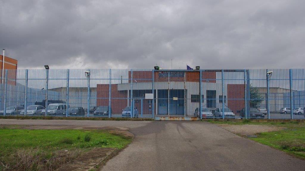 Migranti, l'ex carcere di Iglesias potrebbe diventare un centro di accoglienza