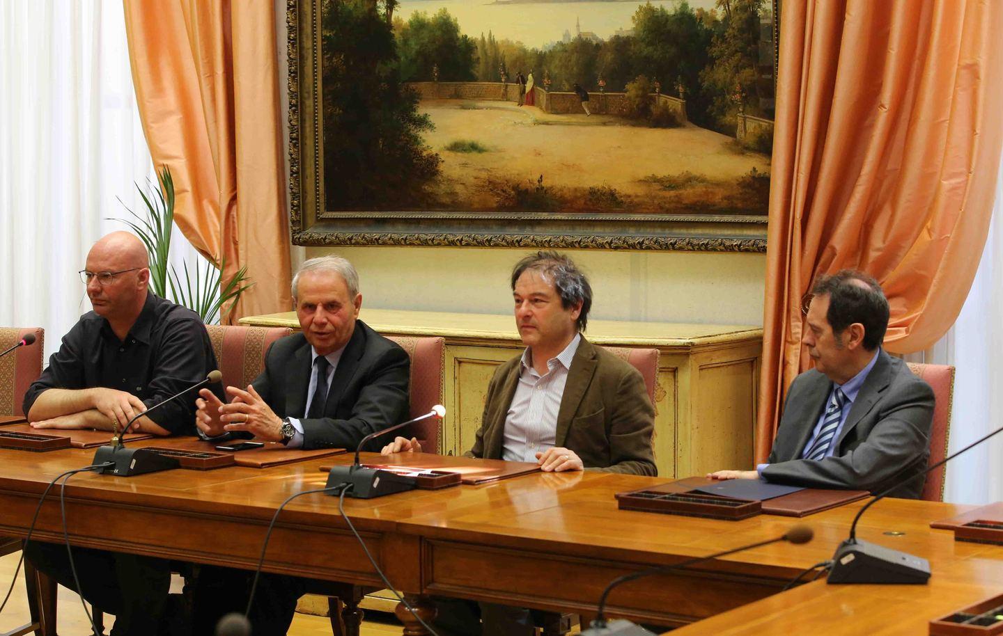 Bando da 2,5 milioni per il no-profit reggiano 