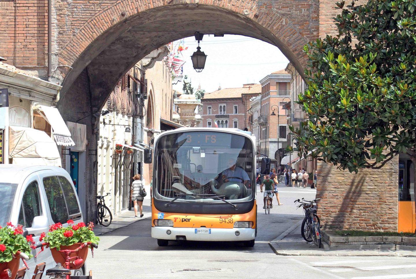 Bus: meno chilometri, più passeggeri 