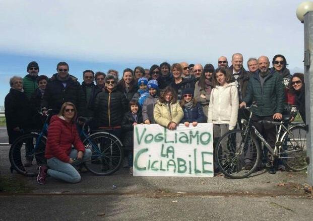«Vogliamo la ciclabile su via Copparo»