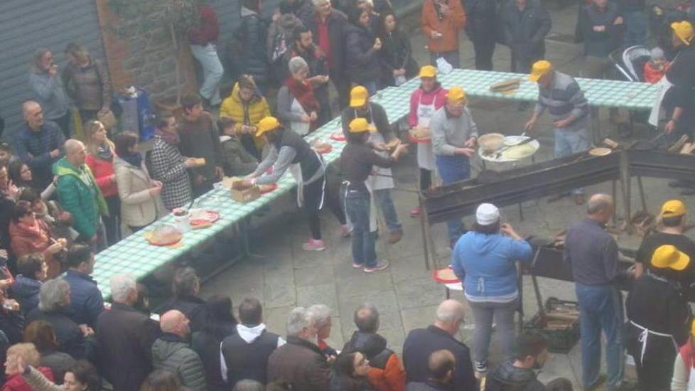 San Quirico, la Sagra del neccio fa il pienone