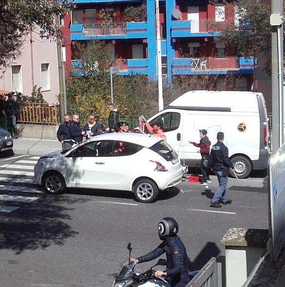 Incidente stradale, traffico a rilento