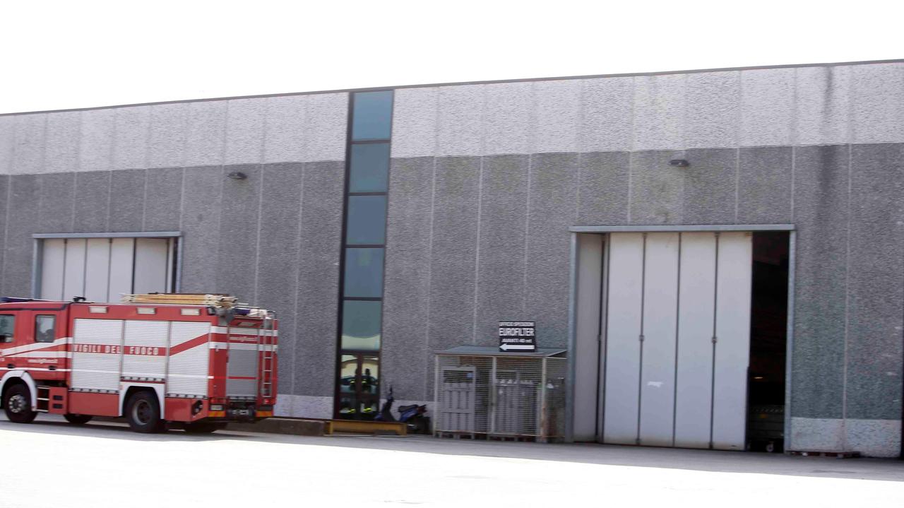 Casalgrande, principio d'incendio alla Eurofilter: ustionato un operaio