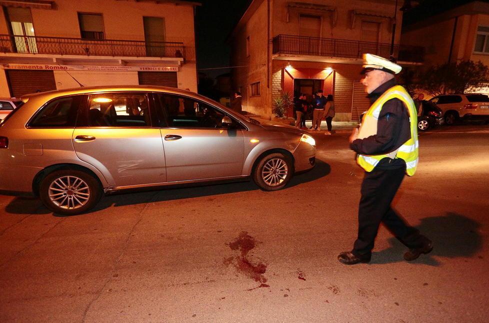 Il luogo dell’incidente in viale Buozzi a Fucecchio (Foto Agenzia Carlo Sestini)