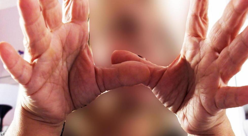 «So che sarà doloroso ma ci facciano vedere i video delle bòtte» 