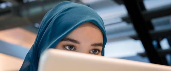«Senza velo al lavoro Quell’imposizione offende le islamiche» 