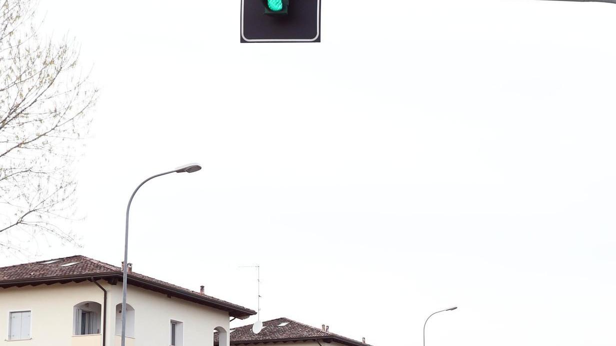 «Semaforo spostato per la sicurezza dei pedoni»