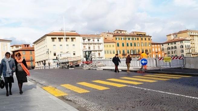 Nuova asfaltatura su Ponte di Mezzo Domani sera il via