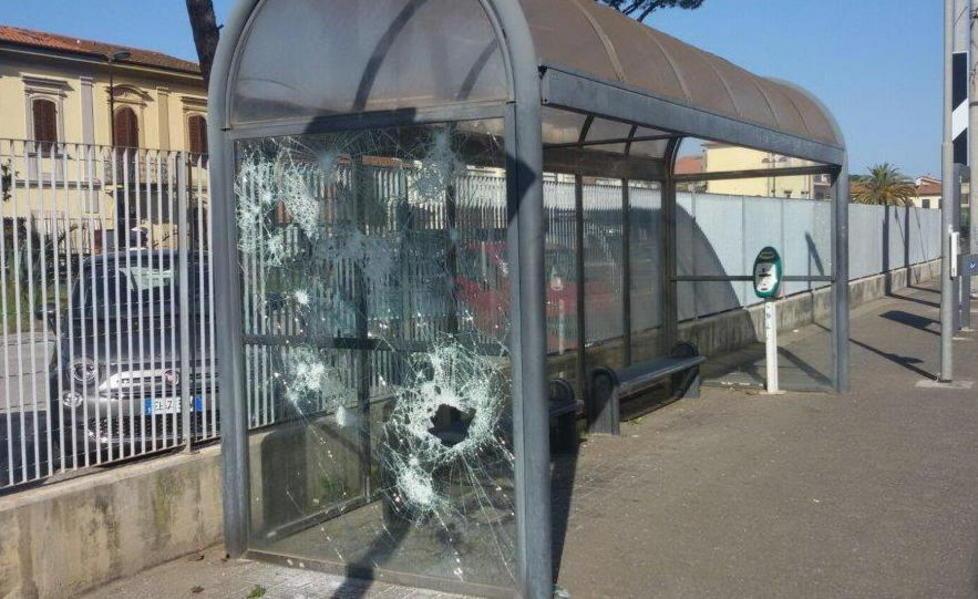 Pensilina vandalizzata: Rfi sporge denuncia