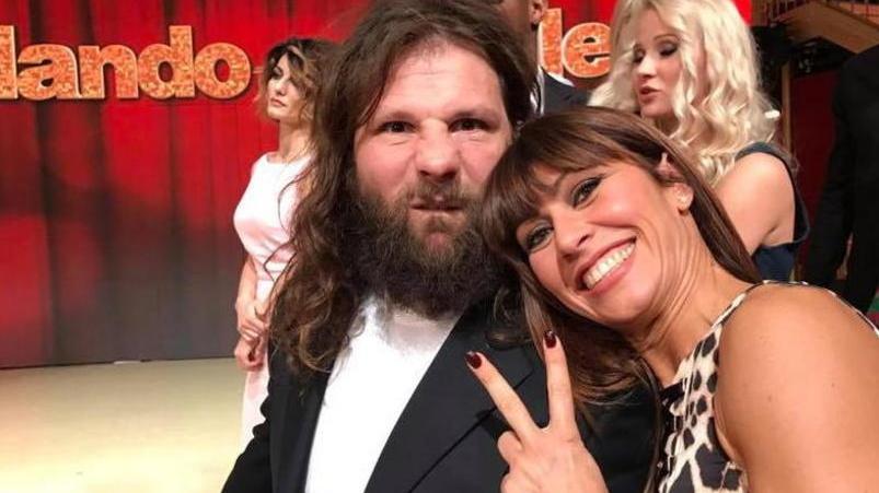 Il samba di Sara e il rugbista «Ballando per vincere...»