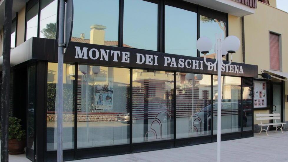 La banda dei rapinatori imbranati tenta la rapina in banca