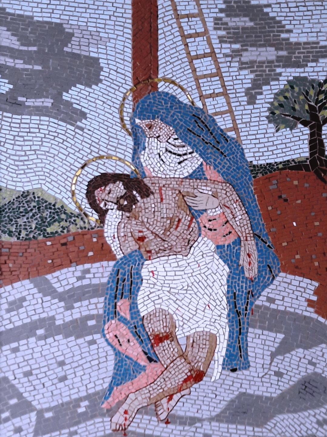 Giovanni Occhipinti svela l’arte della piastrella nel mosaico