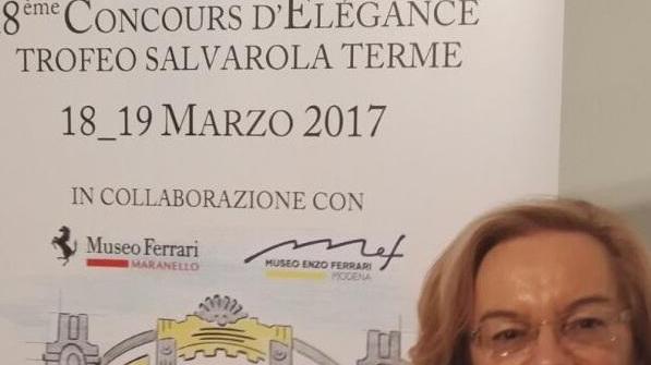 Auto d’epoca “eleganti” sfilano a Salvarola