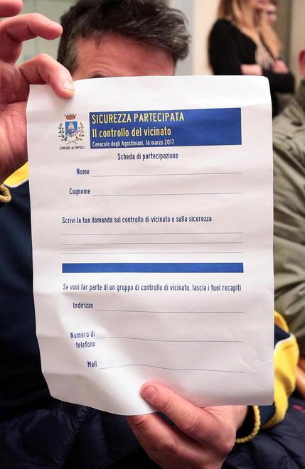 Il vicino arma anti-ladro 