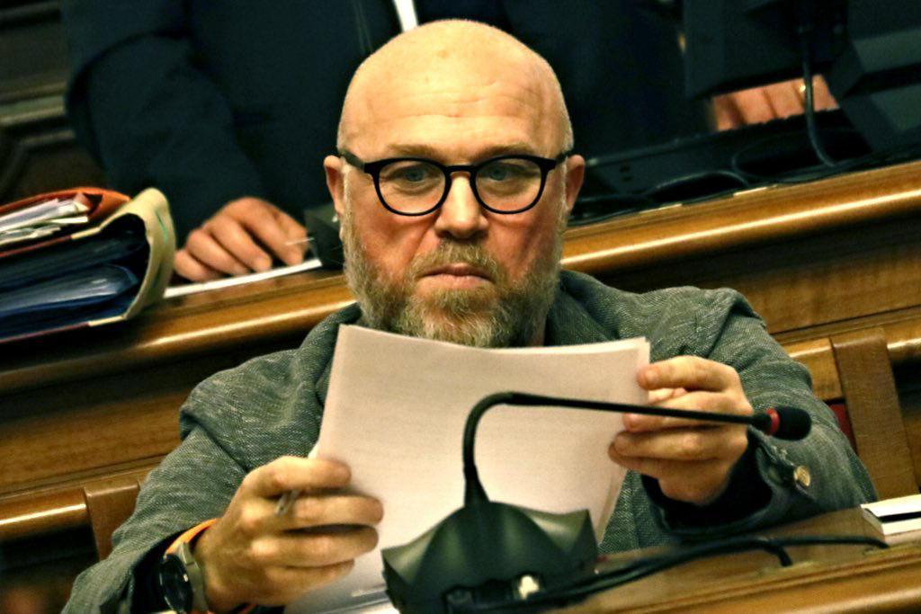 Troppi incidenti, Nogarin su Facebook: «Fermiamo la strage» 