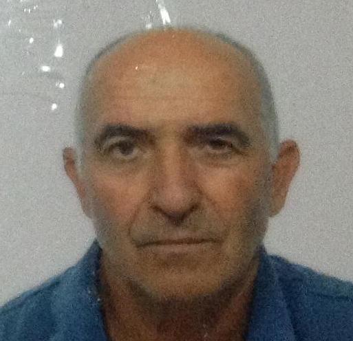 Aveva 65 anni, lavorava come ambulante