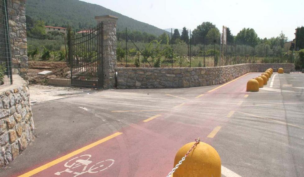 Stroncato da un infarto mentre corre sulla ciclabile 
