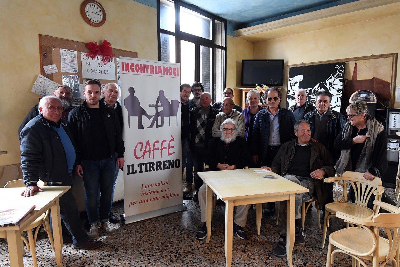 I giornalisti insieme ai cittadini de La Rotta al circolo Arci Il Botteghino