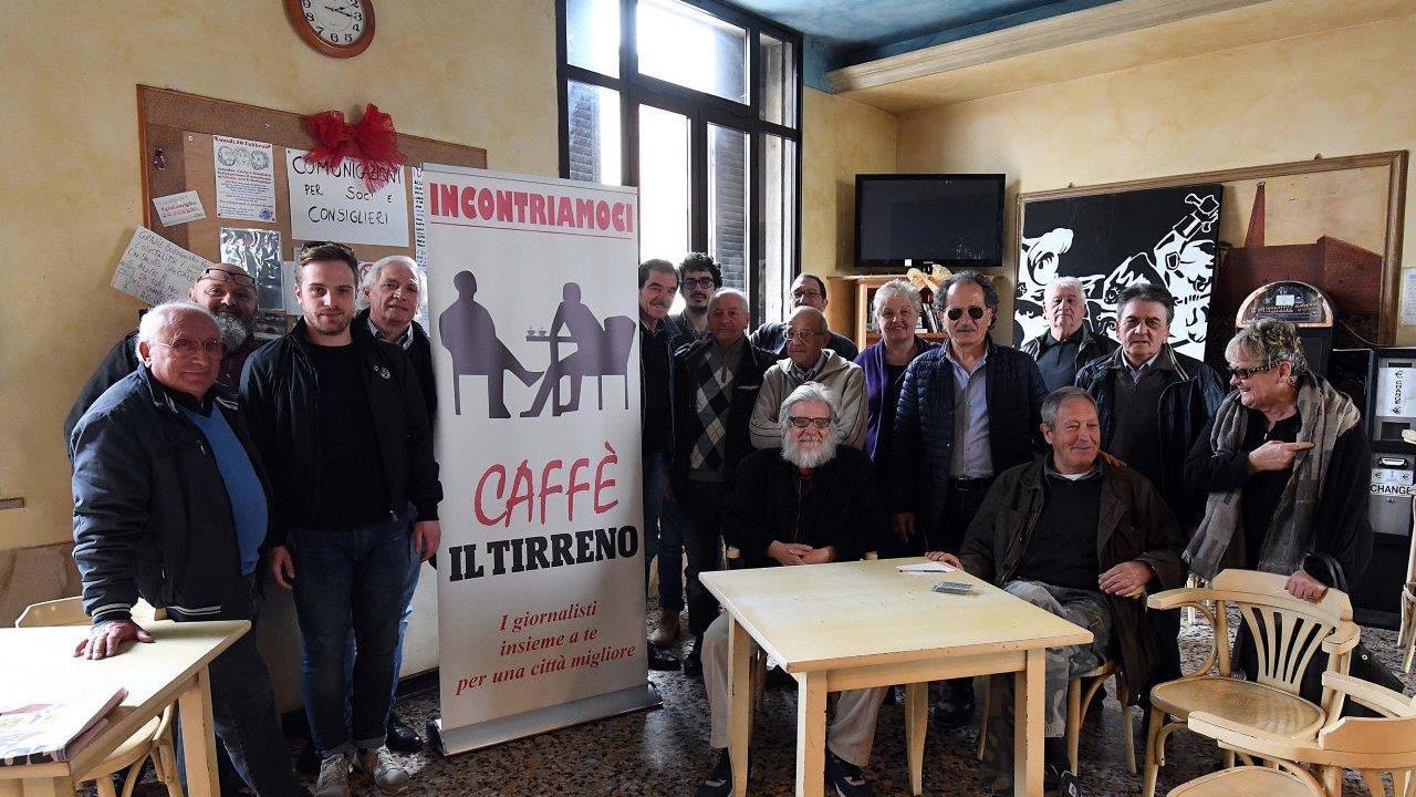 I giornalisti insieme ai cittadini de La Rotta al circolo Arci Il Botteghino