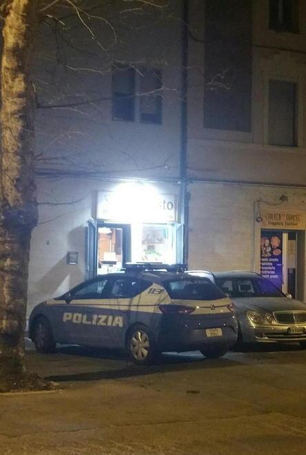 Rapinata mentre è in bicicletta 
